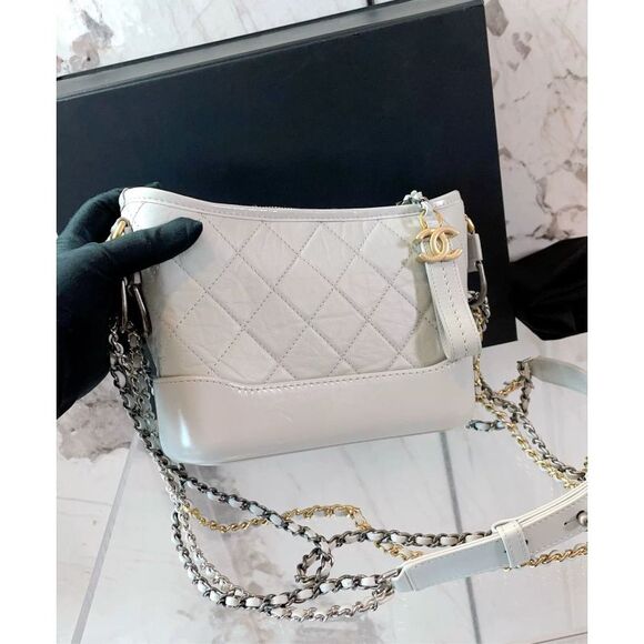 Chanel Women Pre-Loved Bag Very Good Condition - Picture 6 of 9